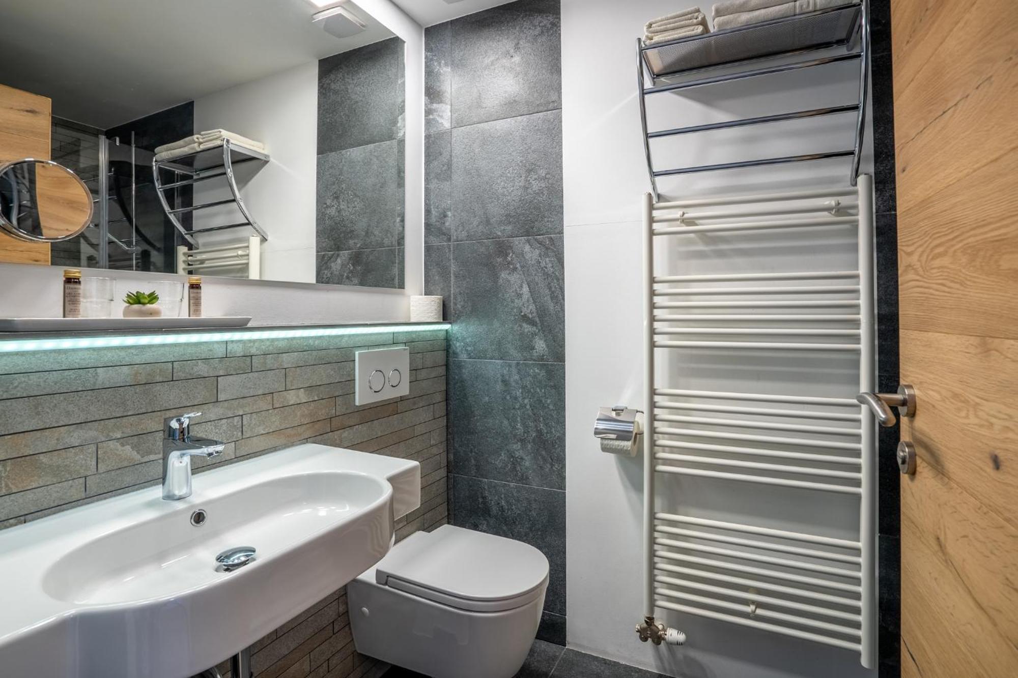 Tempfer Apartments & Rooms With New Wellness Rateče Exterior foto