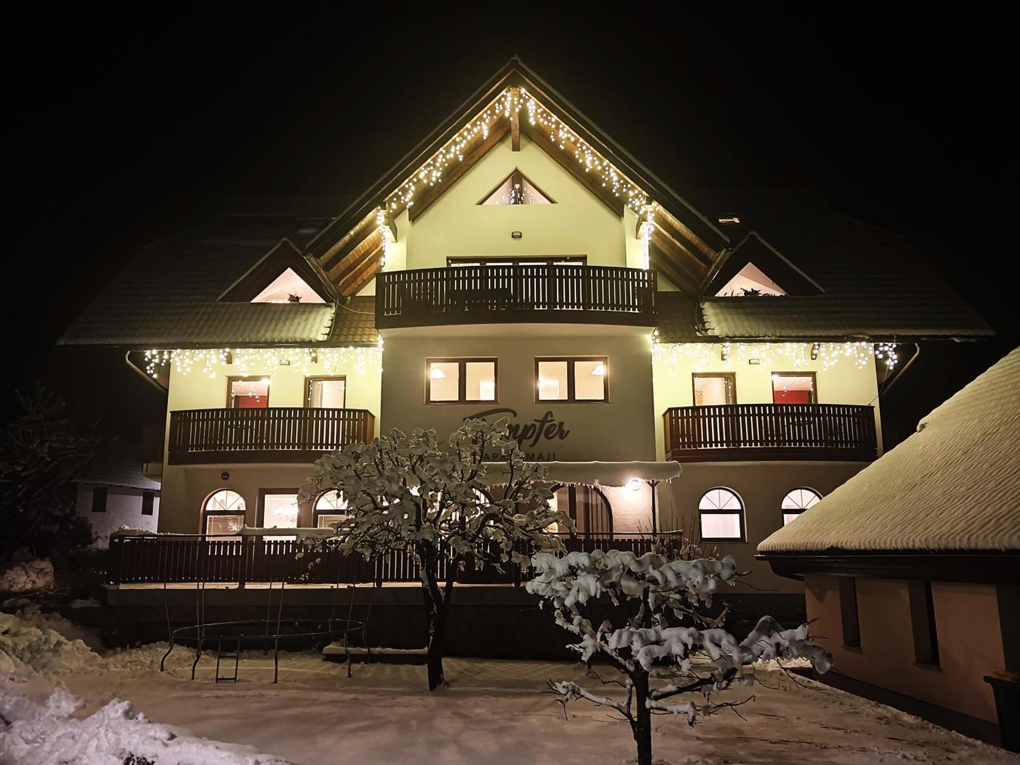 Tempfer Apartments & Rooms With New Wellness Rateče Exterior foto